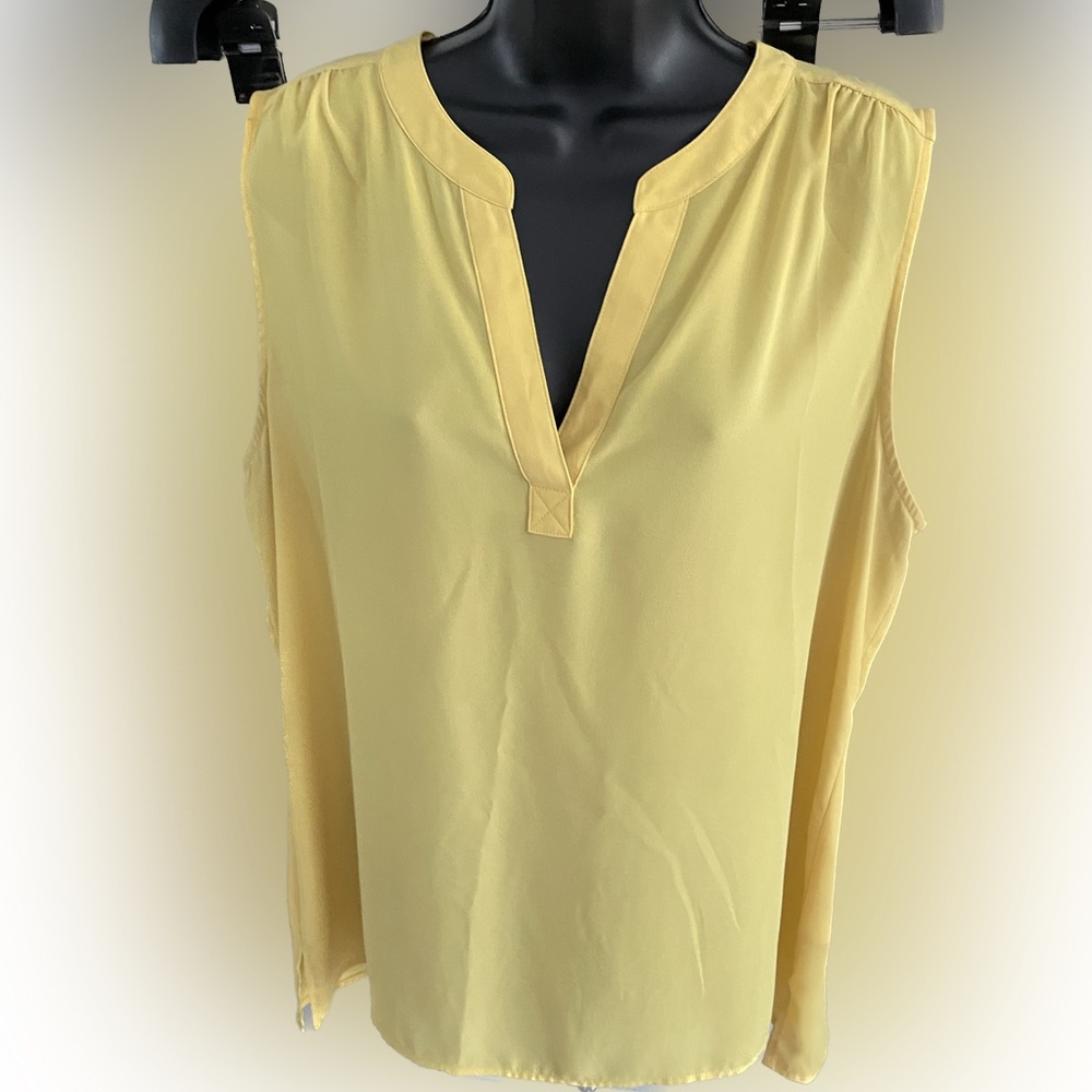 Bright Chaus NY v neck Yellow Blouse Top Shirt size Large